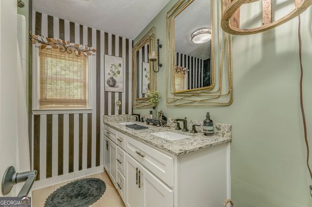 323 Schoolhouse Road, Rockmart, GA 30153
