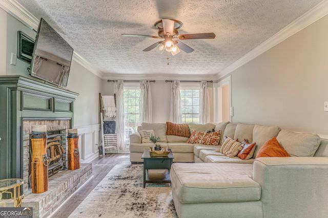 323 Schoolhouse Road, Rockmart, GA 30153
