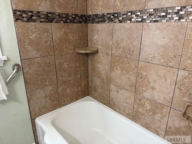 74 N 3rd W, Rexburg, ID 83440