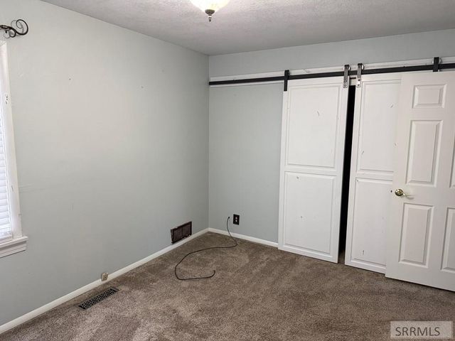 74 N 3rd W, Rexburg, ID 83440