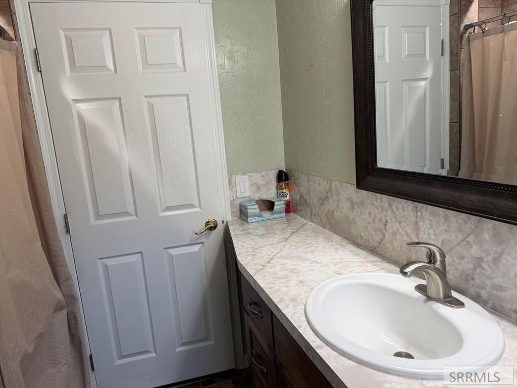 Image 9 of property listing at 74 N 3rd W, Rexburg, ID 83440
