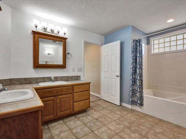 262 Creekwood Drive, Huntington, TX 75949