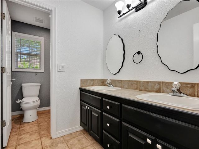 262 Creekwood Drive, Huntington, TX 75949