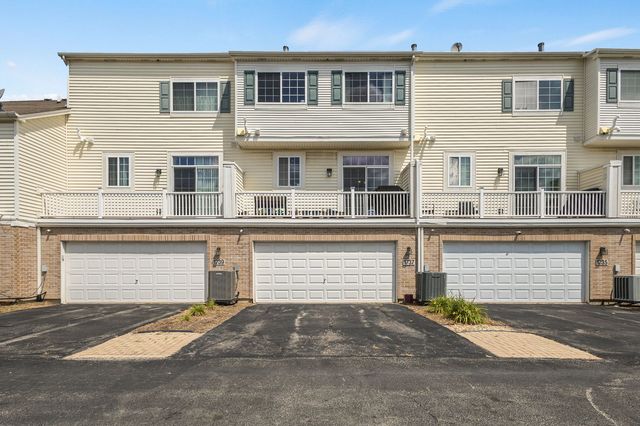 1737 Maple Avenue, Hanover Park, IL 60133