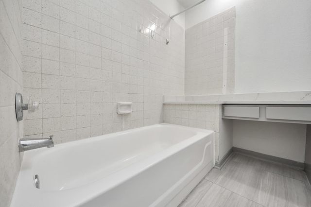 8055 Cambridge Street 30, Houston, TX 77054