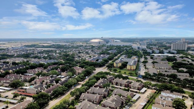 8055 Cambridge Street 30, Houston, TX 77054