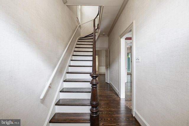 1241 33RD ST NW, Washington, DC 20007