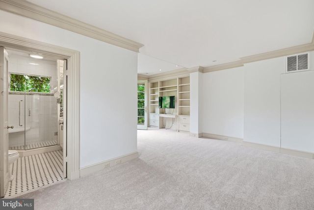 1241 33RD ST NW, Washington, DC 20007