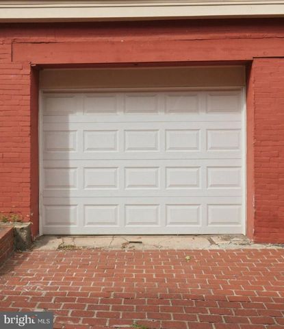 1241 33RD ST NW, Washington, DC 20007