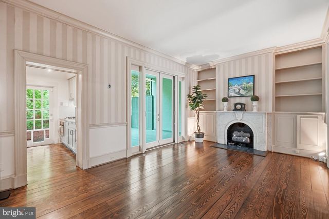1241 33RD ST NW, Washington, DC 20007
