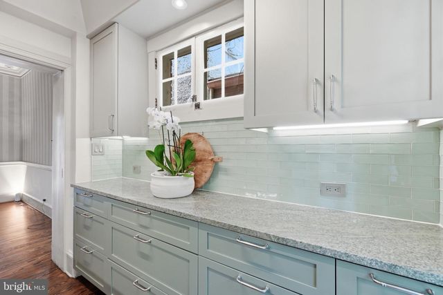 1241 33RD ST NW, Washington, DC 20007