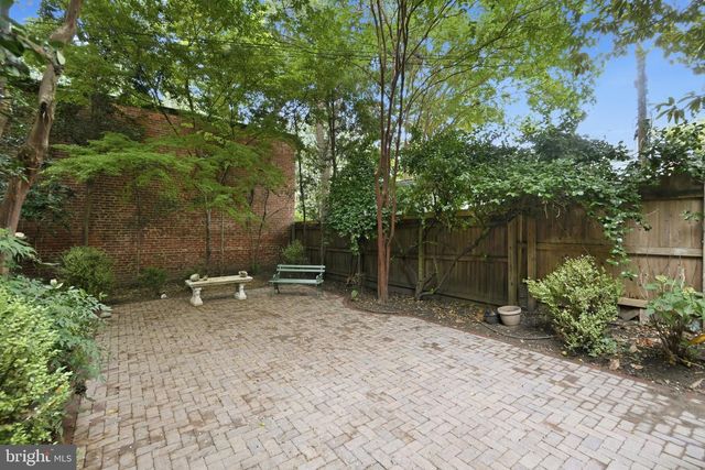 1241 33RD ST NW, Washington, DC 20007