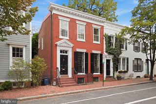 1241 33RD ST NW, Washington, DC 20007