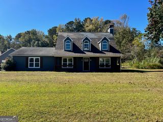 15 Oak Hill Court, Mcdonough, GA 30253