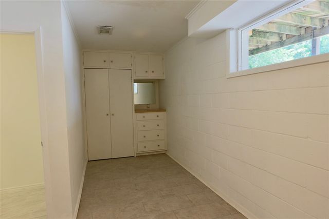 4901 Fairway Court, De Cordova, TX 76049