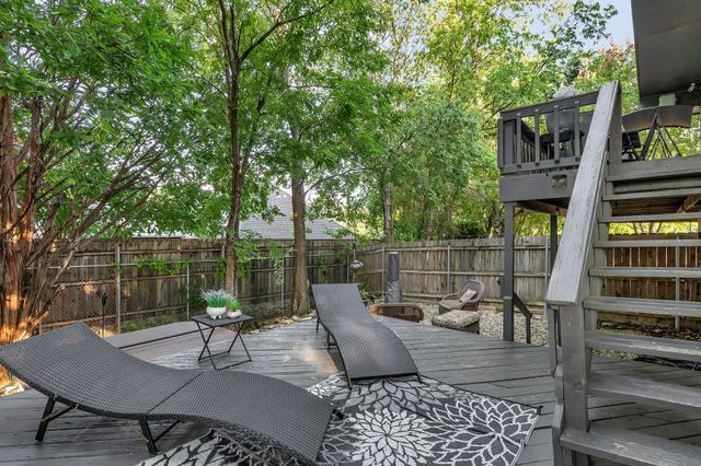4901 Fairway Court, De Cordova, TX 76049