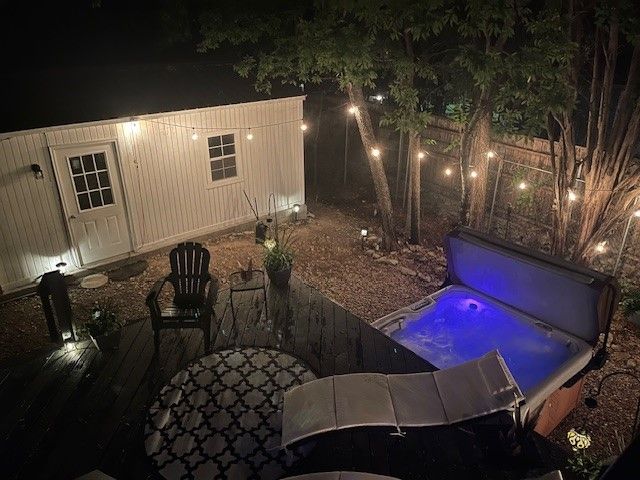 4901 Fairway Court, De Cordova, TX 76049