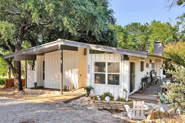 4901 Fairway Court, De Cordova, TX 76049