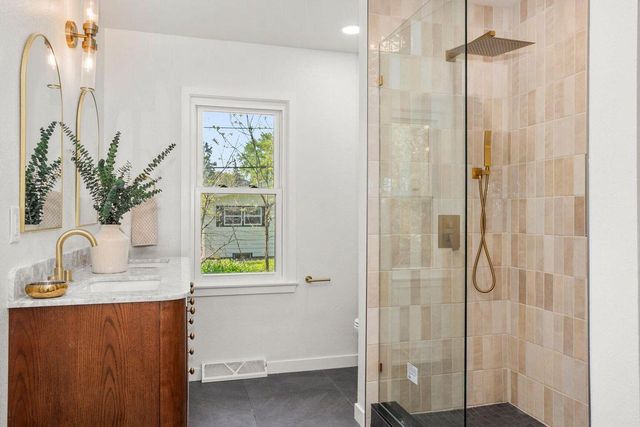 2285 N 166th STREET, Brookfield, WI 53005