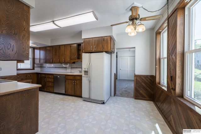 220 S 3rd Street, Council Bluffs, IA 51503