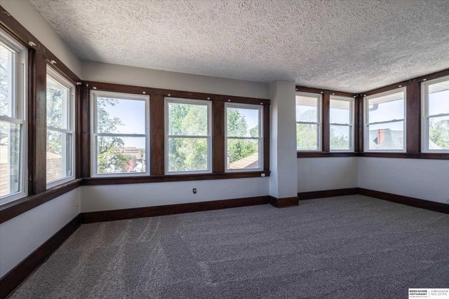 220 S 3rd Street, Council Bluffs, IA 51503