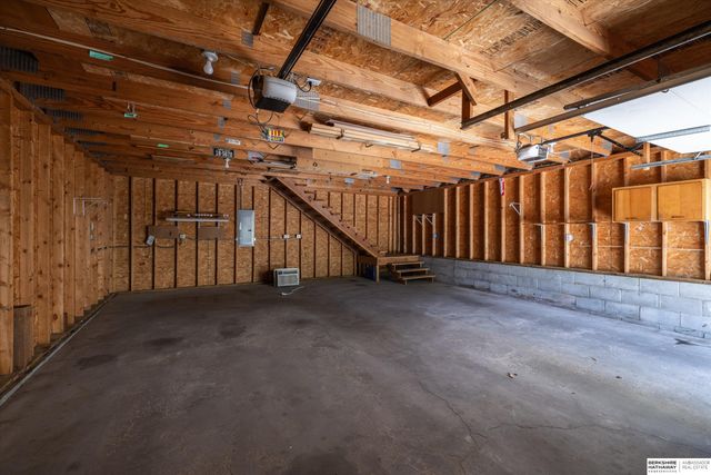 220 S 3rd Street, Council Bluffs, IA 51503