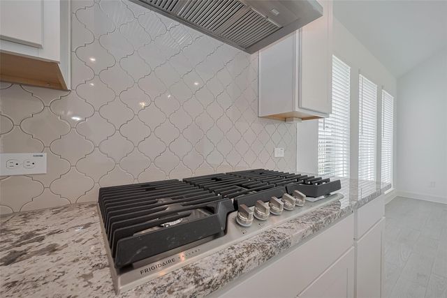 2907 Golden Isle Drive, Texas City, TX 77568