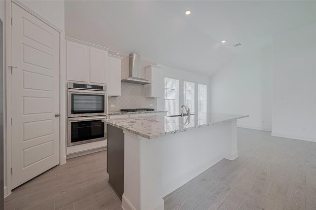 2907 Golden Isle Drive, Texas City, TX 77568