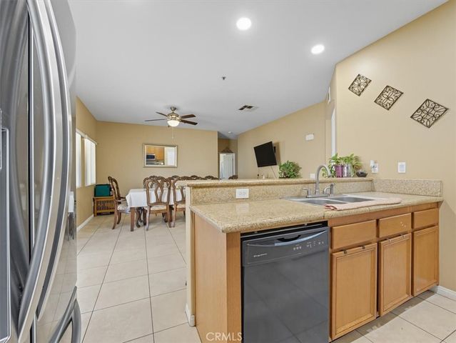 8731 Metta Cir, Riverside, CA 92503