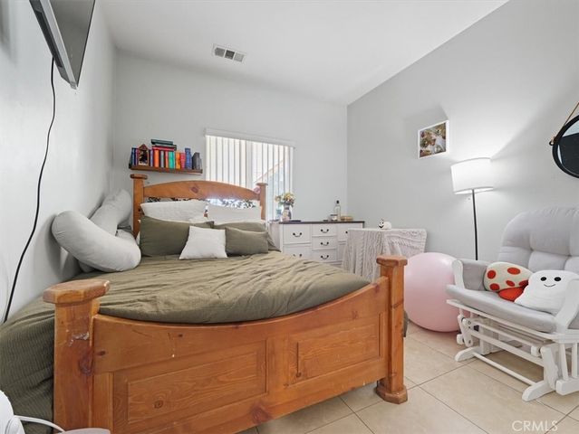 8731 Metta Cir, Riverside, CA 92503