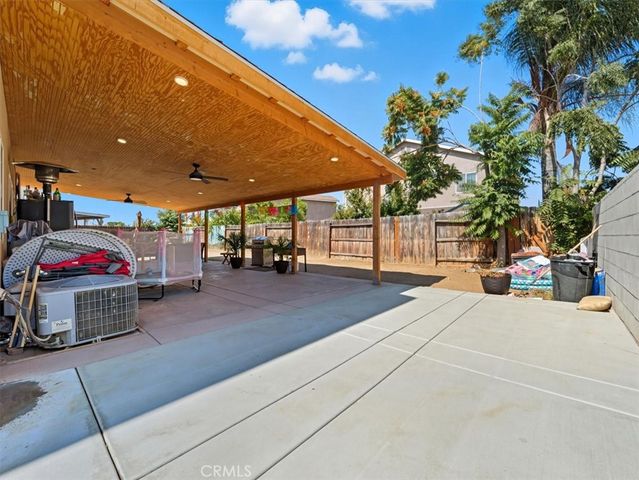 8731 Metta Cir, Riverside, CA 92503