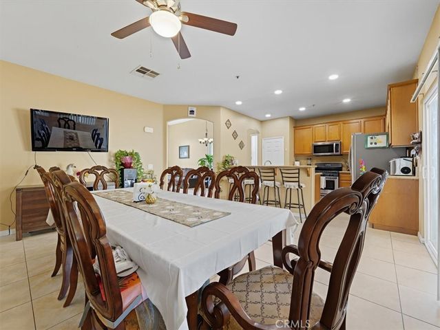 8731 Metta Cir, Riverside, CA 92503