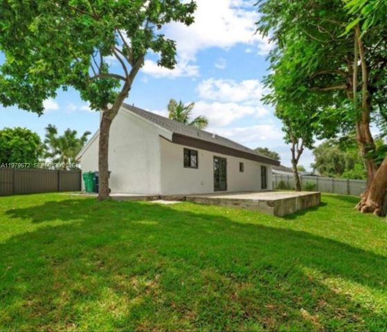 20620 SW 120th Pl, Miami, FL 33177