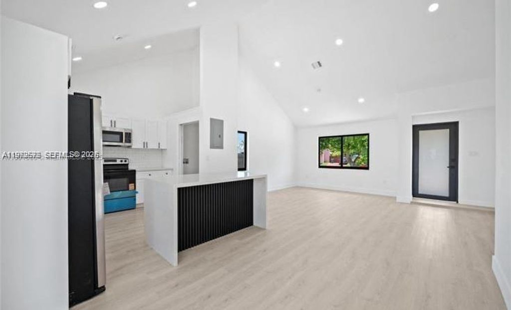 20620 SW 120th Pl, Miami, FL 33177