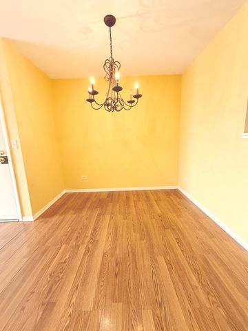 162 S Waters Edge Drive 301, Glendale Heights, IL 60139