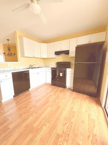 162 S Waters Edge Drive 301, Glendale Heights, IL 60139