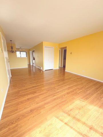 162 S Waters Edge Drive 301, Glendale Heights, IL 60139