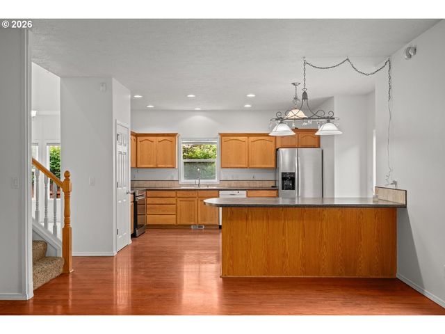 1753 Nw WONDERVIEW Ave, Gresham, OR 97030