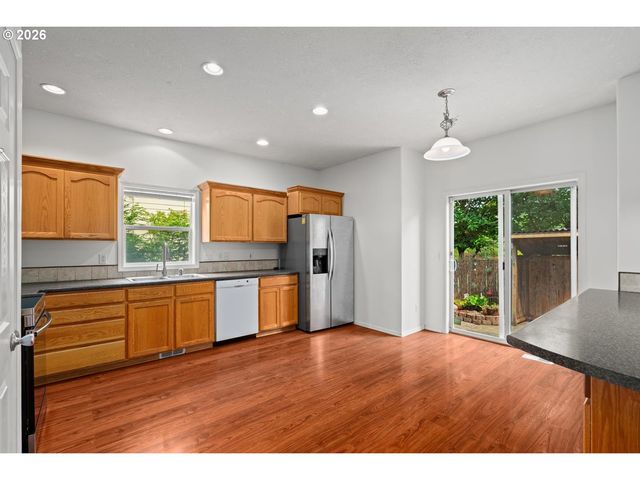 1753 Nw WONDERVIEW Ave, Gresham, OR 97030