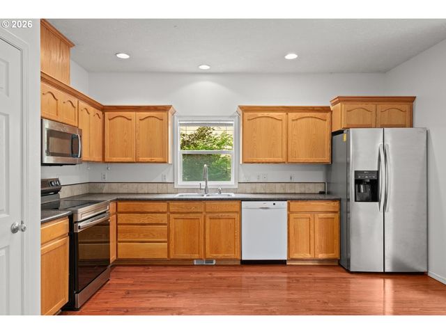 1753 Nw WONDERVIEW Ave, Gresham, OR 97030