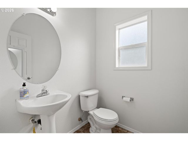 1753 Nw WONDERVIEW Ave, Gresham, OR 97030