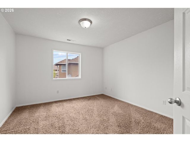1753 Nw WONDERVIEW Ave, Gresham, OR 97030