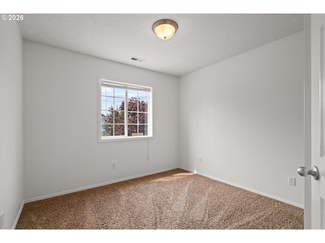 1753 Nw WONDERVIEW Ave, Gresham, OR 97030
