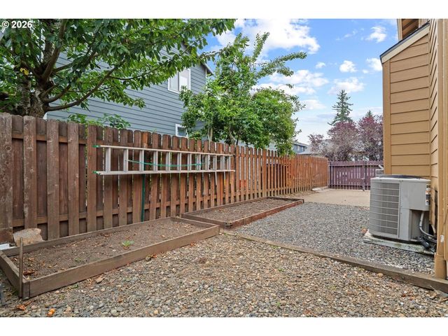 1753 Nw WONDERVIEW Ave, Gresham, OR 97030