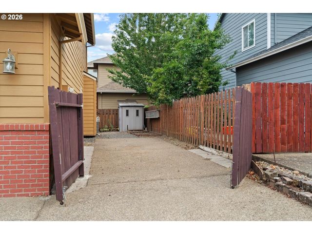 1753 Nw WONDERVIEW Ave, Gresham, OR 97030