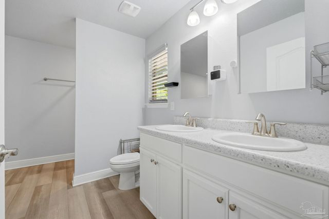 8803 Derby Ln, Pensacola, FL 32534
