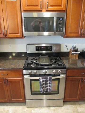 7506 WELLFORD CT, Columbia, MO 65203