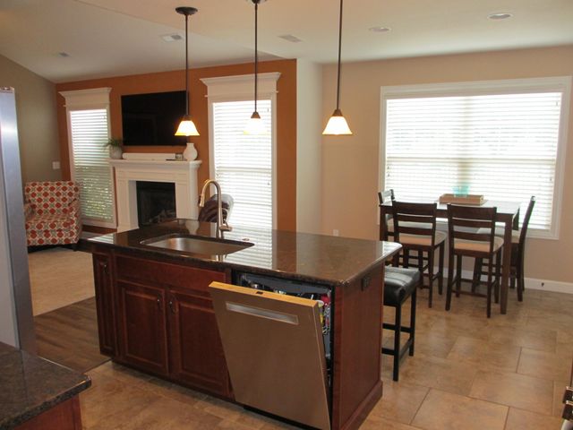 7506 WELLFORD CT, Columbia, MO 65203
