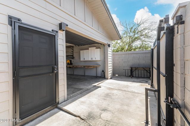 2249 W WINDROSE Drive, Phoenix, AZ 85029