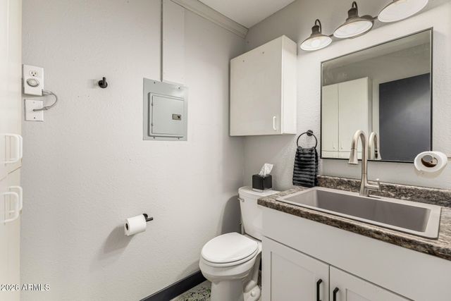 2249 W WINDROSE Drive, Phoenix, AZ 85029